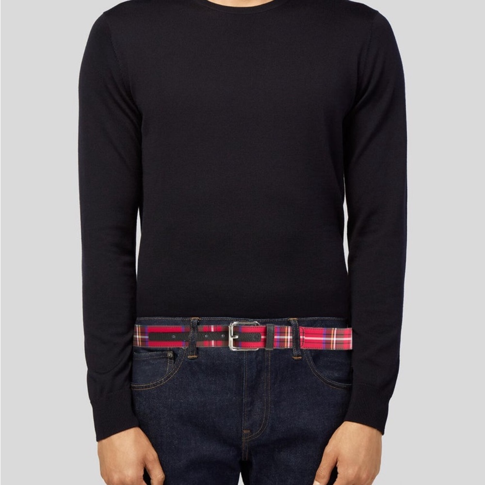 Burberry belt excellent condition - Picture 2 of 3
